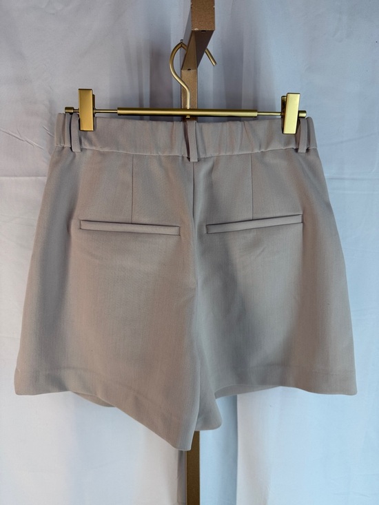 Abercrombie Curve Love A&F Sloane High Rise Tailored Shorts 4.5in - 2  26  Taupe - Picture 12 of 16